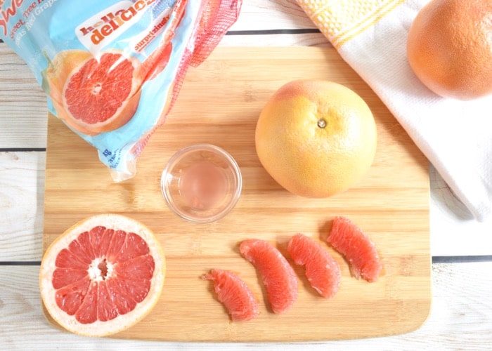 Brighten up your winter and learn how to pick, segment, and enjoy sweet, delicious red Texas grapefruit. how to segment and enjoy grapefruit from Texas